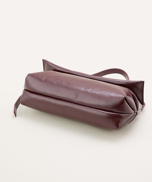 LE VERNIS(ル・ベルニ)の「LE VERNIS(ル・ベルニ) Soft wide bag(ハンドバッグ・レディース・ブラック・FREE)」の5枚目の写真