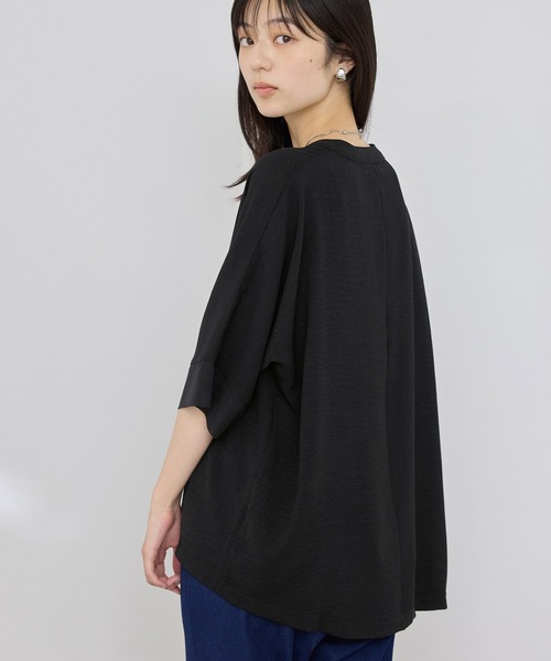 NAVY(ネイビー)の「【SARARI /サラリ】冷感 シフォン使い スキッパーネック シボ生地 UVカット DRY プルオーバー(Tシャツ/カットソー・レディース・ブラック/ターコイズブルー/グレイッシュベージュ/オフホワイト・L/M)」の15枚目の写真