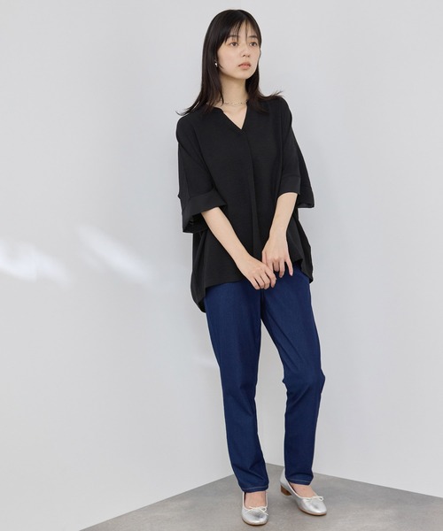NAVY(ネイビー)の「【SARARI /サラリ】冷感 シフォン使い スキッパーネック シボ生地 UVカット DRY プルオーバー(Tシャツ/カットソー・レディース・ブラック/ターコイズブルー/グレイッシュベージュ/オフホワイト・L/M)」の18枚目の写真