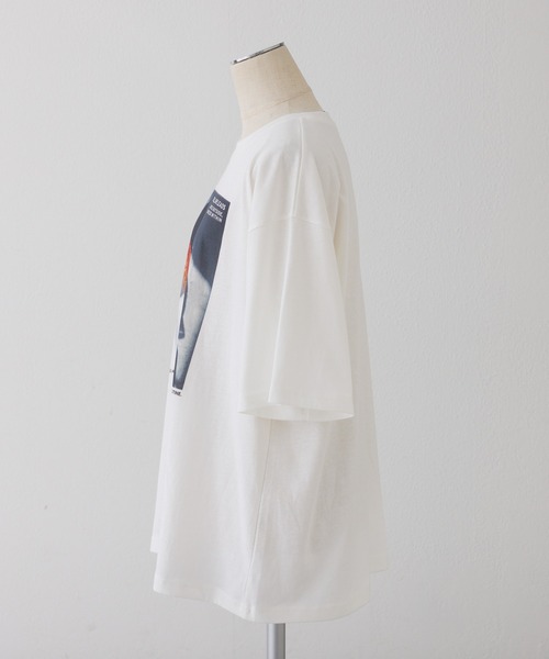 PUAL CE CIN（ピュアルセシン）の「レディーフォトプリントTシャツ（Tシャツ/カットソー・レディース・オフホワイト/グレー・FREE）」の15枚目の写真