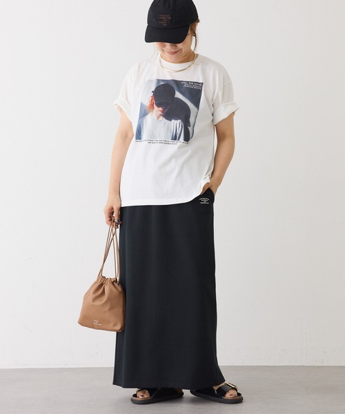 PUAL CE CIN（ピュアルセシン）の「レディーフォトプリントTシャツ（Tシャツ/カットソー・レディース・オフホワイト/グレー・FREE）」の5枚目の写真