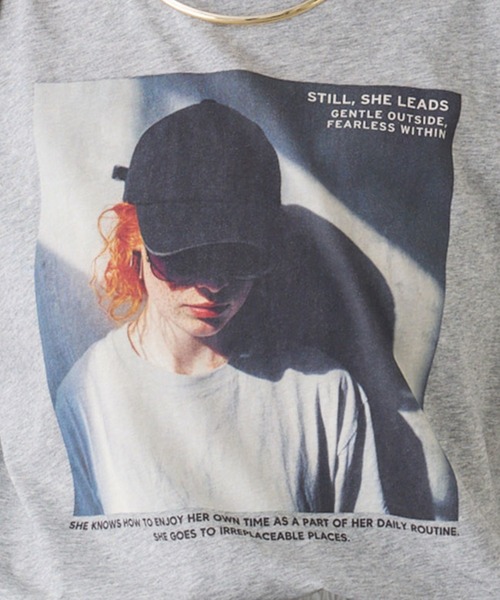 PUAL CE CIN（ピュアルセシン）の「レディーフォトプリントTシャツ（Tシャツ/カットソー・レディース・オフホワイト/グレー・FREE）」の12枚目の写真