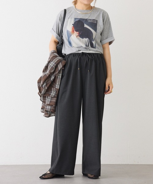 PUAL CE CIN（ピュアルセシン）の「レディーフォトプリントTシャツ（Tシャツ/カットソー・レディース・オフホワイト/グレー・FREE）」の9枚目の写真