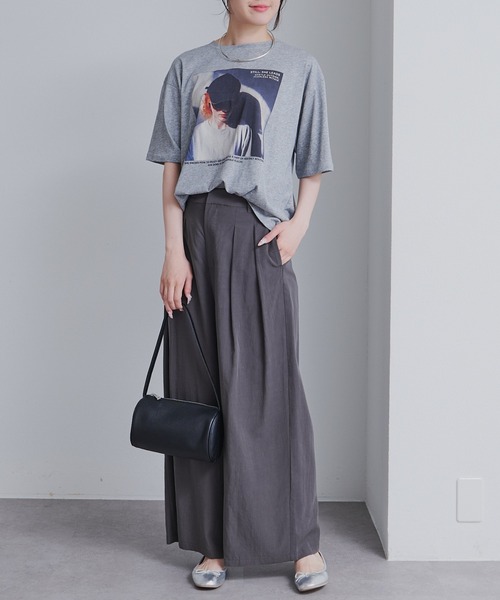 PUAL CE CIN（ピュアルセシン）の「レディーフォトプリントTシャツ（Tシャツ/カットソー・レディース・オフホワイト/グレー・FREE）」の10枚目の写真