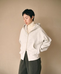 「KHA:KI / カーキ」ZIP UP HOODIE