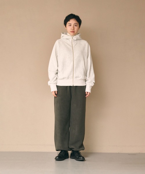 kha:ki（カーキ）の「「KHA:KI / カーキ」ZIP UP HOODIE（Tシャツ/カットソー・レディース・ピンク/ブラウン/アッシュグレー/ブラック・1/2）」の19枚目の写真