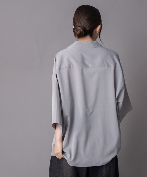 BROWNY(ブラウニー)の「BROWNY/【26年春夏新作】クレープオープンカラーシャツ(シャツ/ブラウス・メンズ・チャコール/グレー・LARGE/MEDIUM)」の8枚目の写真