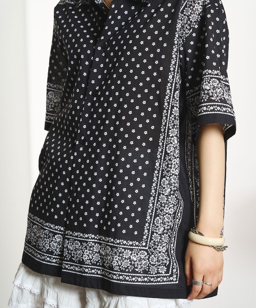 INDIA IS BEAUTIFUL（インディアイズビューティフル）の「【ROSE BUD別注】INDIA IS BEAUTIFUL/SHORT-SLEEVE PRINTED SHIRT（シャツ/ブラウス・レディース・ブラック/ブルー・ONE SIZE）」の12枚目の写真