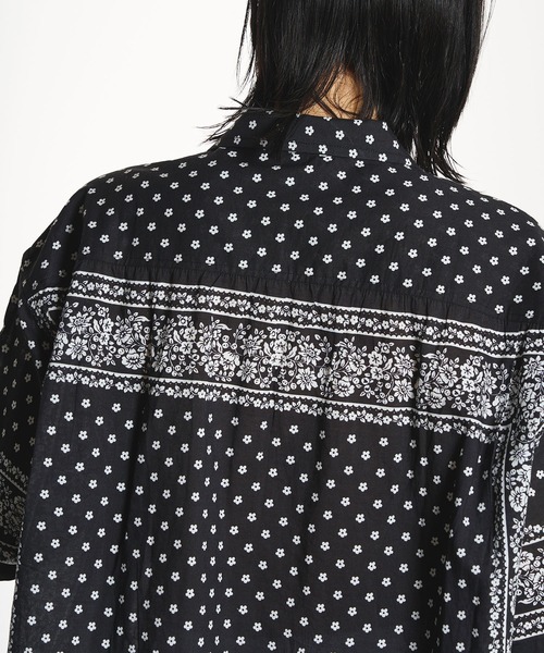 INDIA IS BEAUTIFUL（インディアイズビューティフル）の「【ROSE BUD別注】INDIA IS BEAUTIFUL/SHORT-SLEEVE PRINTED SHIRT（シャツ/ブラウス・レディース・ブラック/ブルー・ONE SIZE）」の14枚目の写真