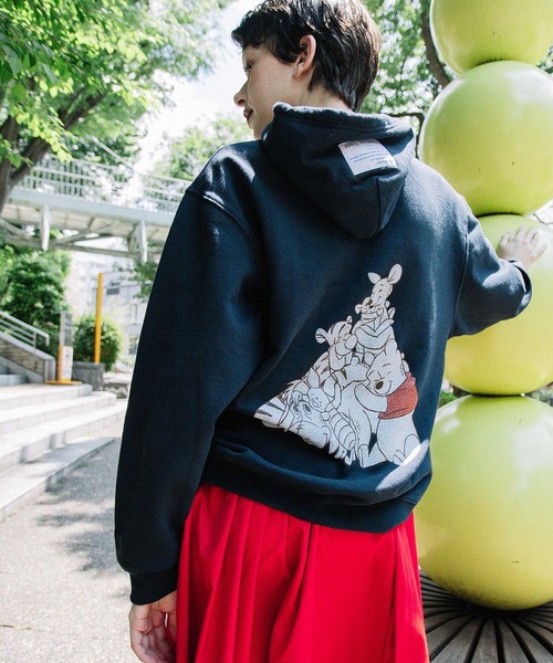 MARECHAL TERRE（マルシャルテル）の「POOH×MARECHAL TERRE 3（パーカー・レディース・ネイビー/グレイッシュベージュ/チャコールグレー/グレー・MEDIUM）」の4枚目の写真