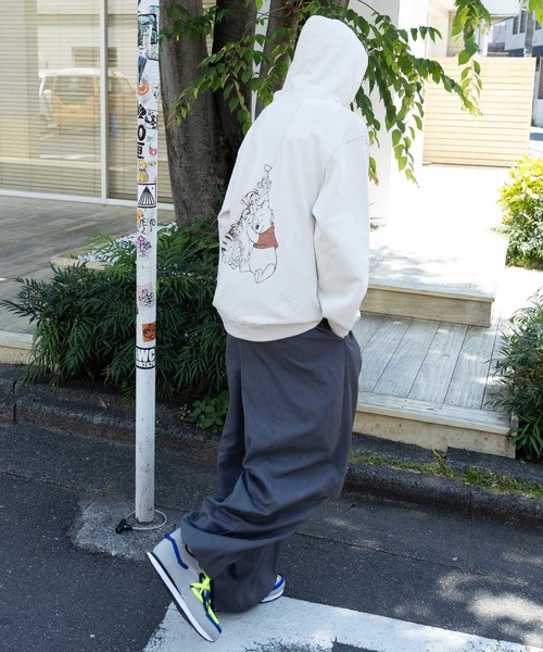 MARECHAL TERRE（マルシャルテル）の「POOH×MARECHAL TERRE 3（パーカー・レディース・ネイビー/グレイッシュベージュ/チャコールグレー/グレー・MEDIUM）」の15枚目の写真