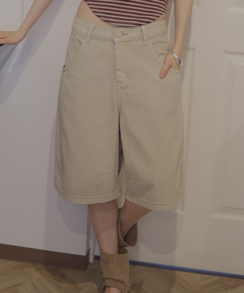 Mili affinity（ミリアフィニティー）の「ハーフワイドデニムパンツ（デニムパンツ・レディース・ブルー/ベージュ/ブラウン/カーキ・FREE）」の9枚目の写真