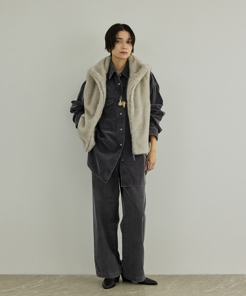 SALON adam et rope'(サロン アダム エ ロペ)の「フェードコーデュロイパンツ / セットアップ対応(その他パンツ・レディース・ピンク系その他2/チャコールグレー/ベージュ・M/S)」の12枚目の写真