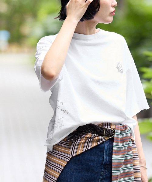 IENA(イエナ)の「《追加》Work of Art Kendai/ワークオブアートケンダイ グラフィック Tシャツ(Tシャツ/カットソー・レディース・チャコールグレー/ホワイト・FREE)」の1枚目の写真