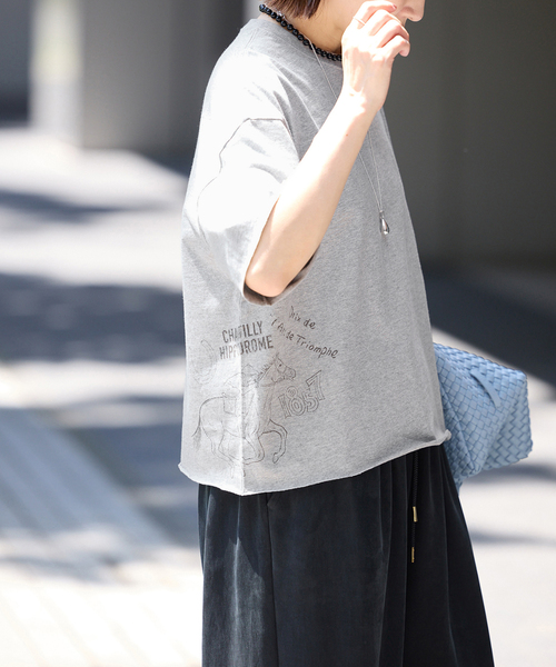 IENA(イエナ)の「《追加》Work of Art Kendai/ワークオブアートケンダイ グラフィック Tシャツ(Tシャツ/カットソー・レディース・チャコールグレー/ホワイト・FREE)」の7枚目の写真