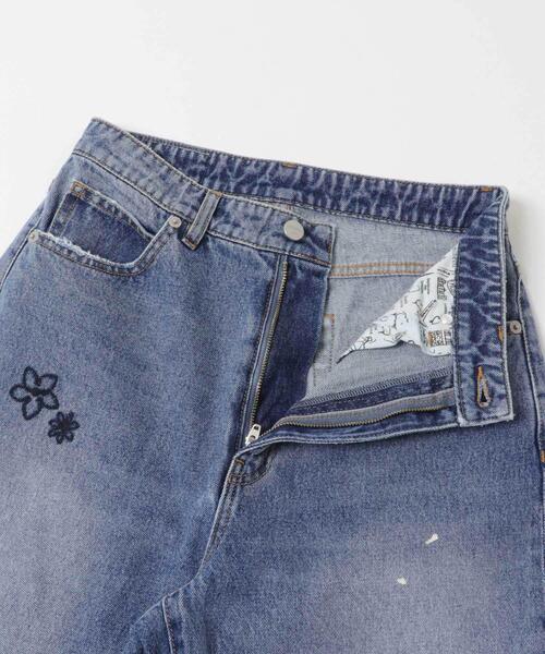PICCADILLY(ピカデリー)の「『別注』PICCADILLY×URBAN RESEARCH 刺繍デニムパンツ(デニムパンツ・レディース・グレー系その他/ライトインディゴブルー・40/38/36)」の11枚目の写真