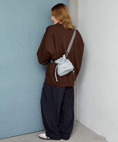 OUTDOOR PRODUCTS（アウトドアプロダクツ）の「OUTDOOR PRODUCTS/アウトドアプロダクツ ギャザー ハンドル ミニ 2WAY ショルダーバッグ　限定展開（ショルダーバッグ・レディース・ブラウン/ブラック/サックスブルー・ONE SIZE）」の17枚目の写真
