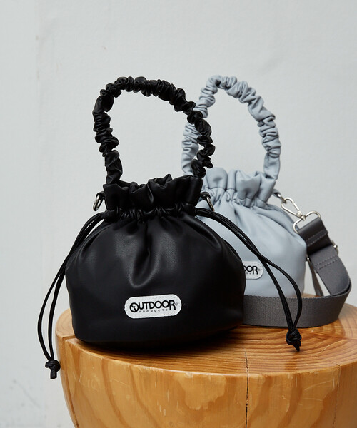 OUTDOOR PRODUCTS（アウトドアプロダクツ）の「OUTDOOR PRODUCTS/アウトドアプロダクツ ギャザー ハンドル ミニ 2WAY ショルダーバッグ　限定展開（ショルダーバッグ・レディース・ブラウン/ブラック/サックスブルー・ONE SIZE）」の4枚目の写真