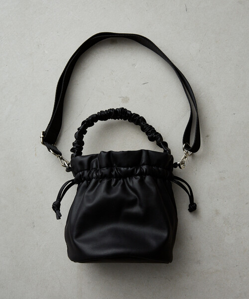 OUTDOOR PRODUCTS（アウトドアプロダクツ）の「OUTDOOR PRODUCTS/アウトドアプロダクツ ギャザー ハンドル ミニ 2WAY ショルダーバッグ　限定展開（ショルダーバッグ・レディース・ブラウン/ブラック/サックスブルー・ONE SIZE）」の11枚目の写真