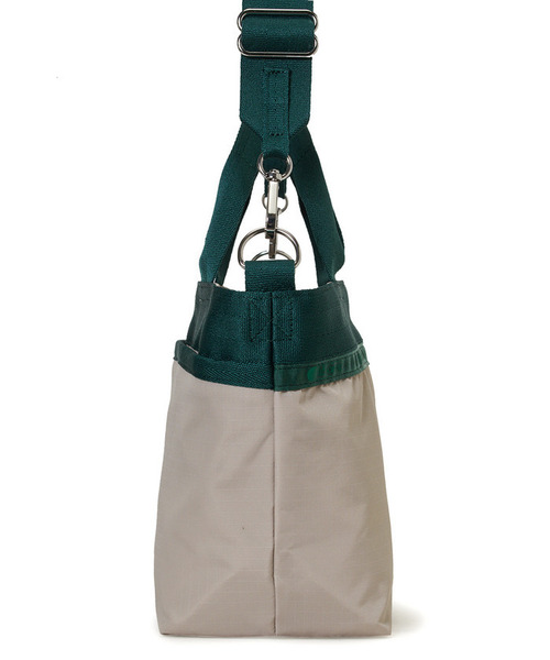 LeSportsac(レスポートサック)の「SMALL BUCKET TOTE ドリフトストーン/エデングリーン(トートバッグ・レディース・グレー・FREE)」の5枚目の写真