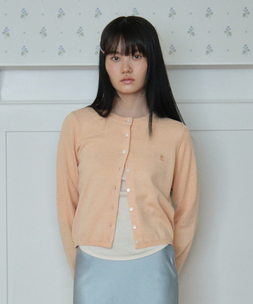 TTUDEMENT（トュードメント）の「[SET] KNIT CARDIGAN WITH HEAD SCARF_APRICOT（カーディガン/ボレロ・レディース・その他・FREE）」の2枚目の写真