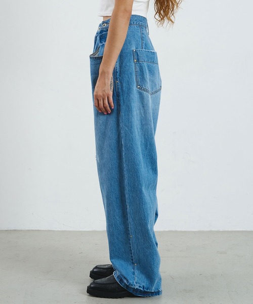 ROSE BUD(ローズバッド)の「mici/RIVETED DENIM PANTS(デニムパンツ・レディース・ライトインディゴブルー/ブラック・M/S)」の21枚目の写真