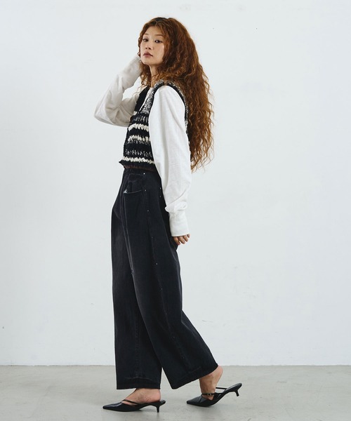 ROSE BUD(ローズバッド)の「mici/RIVETED DENIM PANTS(デニムパンツ・レディース・ライトインディゴブルー/ブラック・M/S)」の13枚目の写真