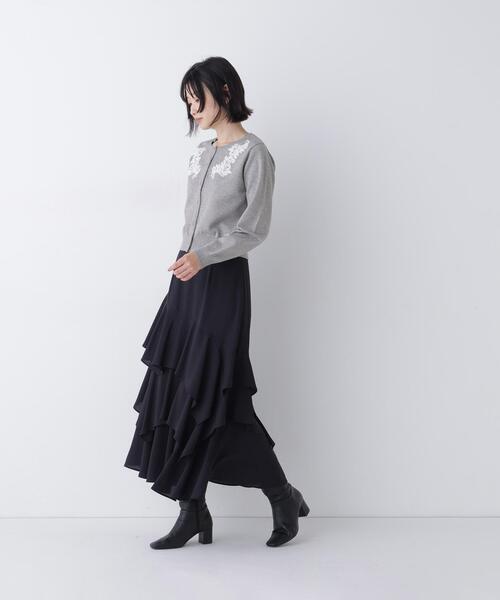 NATURAL BEAUTY BASIC(ナチュラルビューティーベーシック)の「フワラーモチーフカーディガン(カーディガン/ボレロ・レディース・グレー/オフホワイト/ラベンダー・FREE)」の8枚目の写真