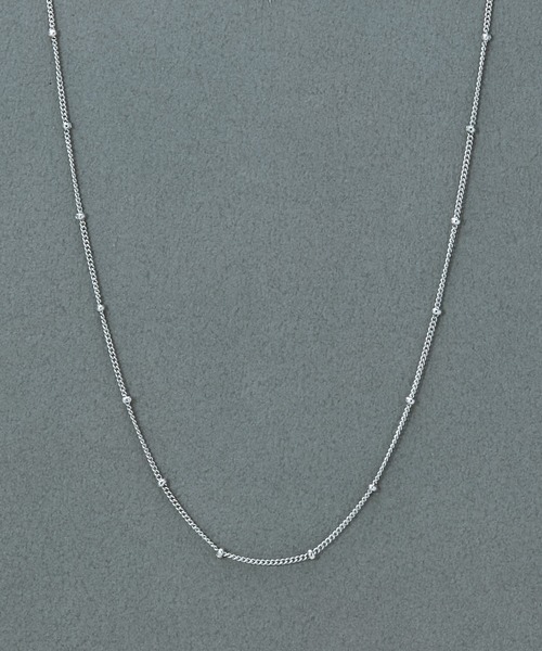 Phoebe(フィービィー)の「【金属アレルギー対応】ステーションボールマグネットチェーンネックレス/ステンレス ワンタッチ 着脱簡単 ベーシック(ネックレス・レディース・イエローゴールド/シルバー・FREE)」の3枚目の写真
