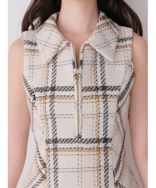 M me eme(エムミーエメ)の「Tweed check fit line mini onepiece(eme11106)(ワンピース・レディース・レッド/ホワイト・XS/FREE)」の19枚目の写真