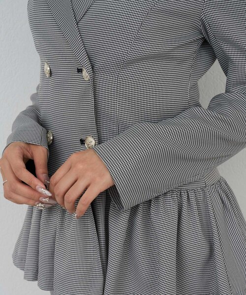 Belle Charme(ベルシャルム)の「【Belle Charme】Double Button Peplum Jacket(その他トップス・レディース・ブラック系その他/グレー/ベージュ・FREE)」の18枚目の写真