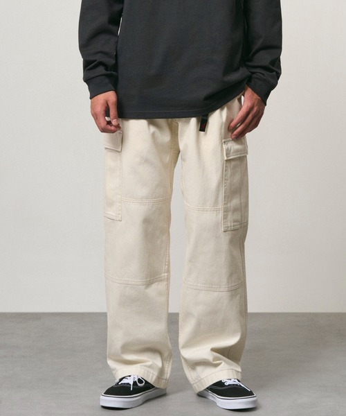 Gramicci（グラミチ）の「DENIM CARGO PANT｜デニムカーゴパンツ（デニムパンツ・メンズ・クリアブラック/ホワイト系その他/ダークインディゴブルー・M/XL/2XL/S/L）」の2枚目の写真