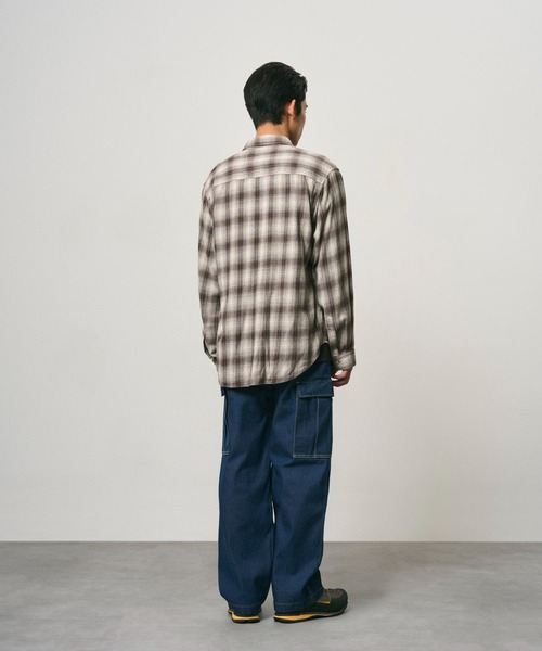 Gramicci（グラミチ）の「DENIM CARGO PANT｜デニムカーゴパンツ（デニムパンツ・メンズ・クリアブラック/ホワイト系その他/ダークインディゴブルー・M/XL/2XL/S/L）」の15枚目の写真
