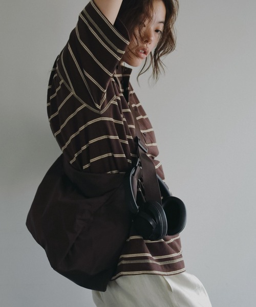 anuke(アンヌーク)の「Nylon Shoulder Bag(ショルダーバッグ・レディース・ブラウン/ブラック・FREE)」の6枚目の写真