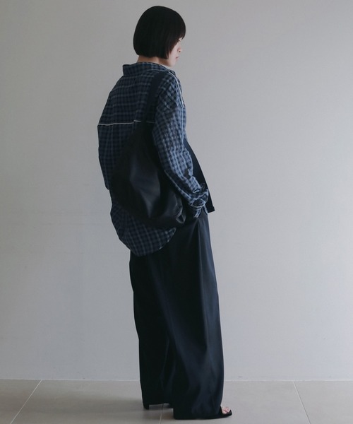 anuke(アンヌーク)の「Nylon Shoulder Bag(ショルダーバッグ・レディース・ブラウン/ブラック・FREE)」の8枚目の写真
