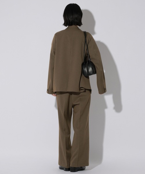 LAKOLE(ラコレ)の「ツータックワイドパンツ / 1045641(スラックス・レディース・ブラウン/ベージュ/ネイビー/グレー・LARGE/MEDIUM)」の12枚目の写真