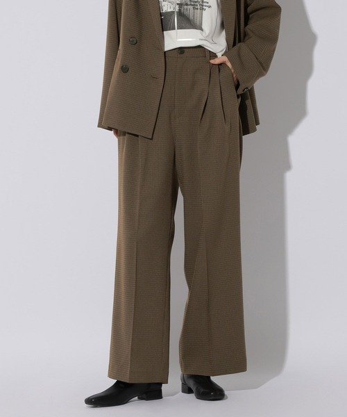 LAKOLE(ラコレ)の「ツータックワイドパンツ / 1045641(スラックス・レディース・ブラウン/ベージュ/ネイビー/グレー・LARGE/MEDIUM)」の13枚目の写真