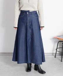 【歩くたび美しく揺れる】サイドタックフレアデニムスカート