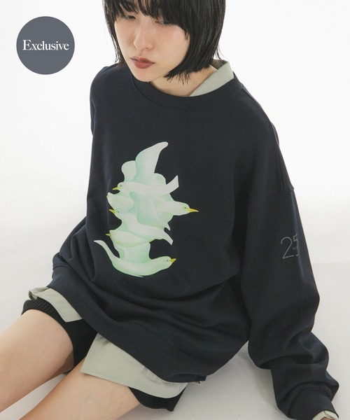 KBF（ケイビーエフ）の「『別注』Lee Izumida×KBF　スウェット（スウェット・レディース・ネイビー/グレー系その他/オートミール・ONE）」の3枚目の写真