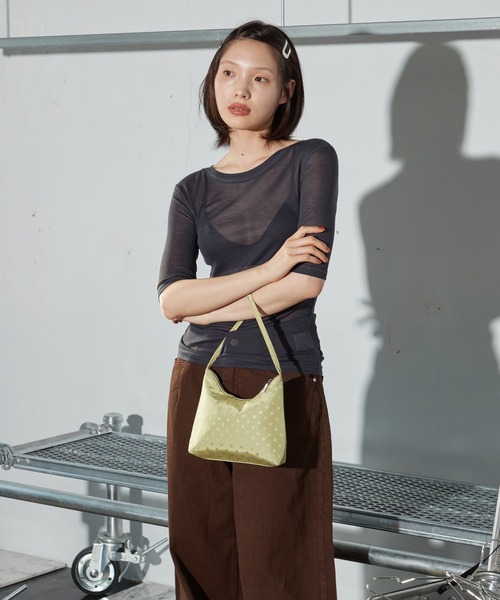OFROOM(オフルーム)の「【2026秋冬新作】Dot Satin Mini Bag|ドットサテンミニバッグ(ショルダーバッグ・レディース・ブラック/ブルー/グリーン/ホワイト・ONESIZE)」の9枚目の写真