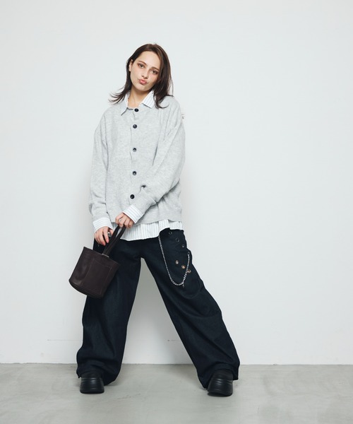 DAZE(デイズ)の「クルーネック ニットカーディガン(ニット/セーター・メンズ・ブラック系/グレー・MEDIUM/LARGE)」の4枚目の写真