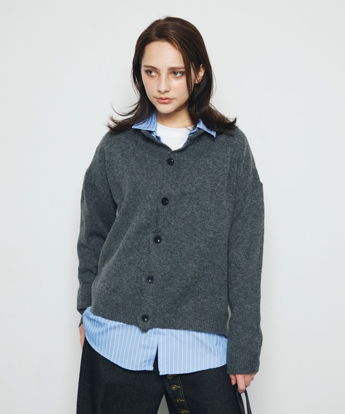 DAZE(デイズ)の「クルーネック ニットカーディガン(ニット/セーター・メンズ・ブラック系/グレー・MEDIUM/LARGE)」の19枚目の写真
