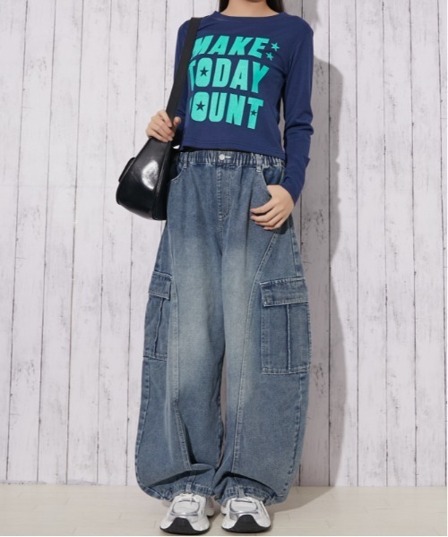 GORGE(ゴージ)の「デニム バレルカーゴワイドパンツ|全3色(その他パンツ・レディース・ブルー/ブルー系/ブラック・F)」の4枚目の写真