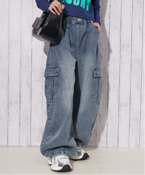 GORGE(ゴージ)の「デニム バレルカーゴワイドパンツ|全3色(その他パンツ・レディース・ブルー/ブルー系/ブラック・F)」の7枚目の写真