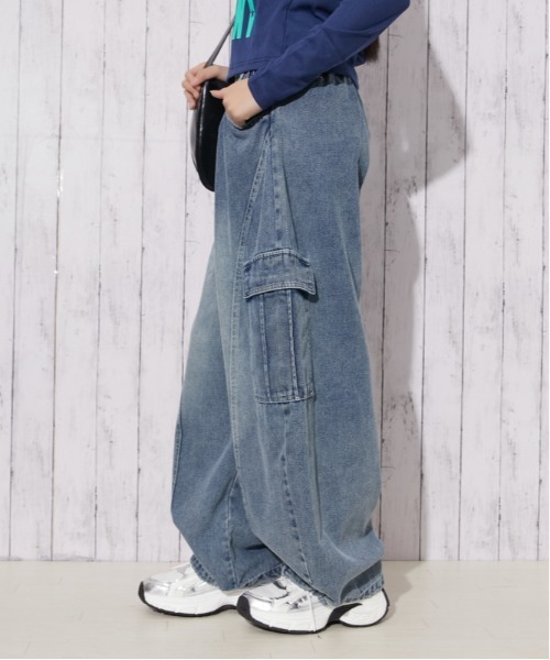 GORGE(ゴージ)の「デニム バレルカーゴワイドパンツ|全3色(その他パンツ・レディース・ブルー/ブルー系/ブラック・F)」の8枚目の写真