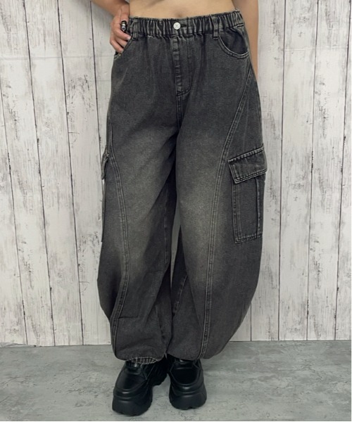 GORGE(ゴージ)の「デニム バレルカーゴワイドパンツ|全3色(その他パンツ・レディース・ブルー/ブルー系/ブラック・F)」の22枚目の写真