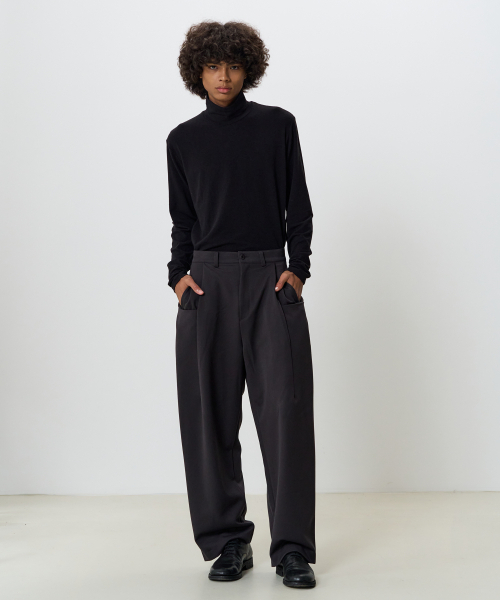 NOUN(ノウン)の「Mellow タートルネックTシャツ (ブラック)(Tシャツ/カットソー・メンズ・ブラック・LARGE/MEDIUM)」の5枚目の写真