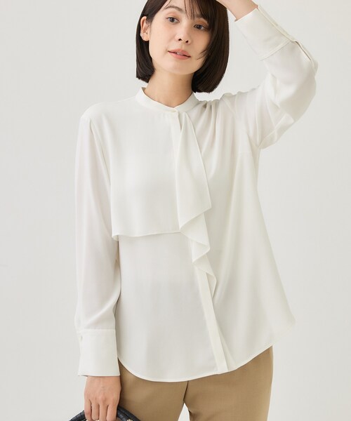 INDIVI(インディヴィ)の「【日本製/華やか】フリルデザインブラウス(シャツ/ブラウス・レディース・ブラック/ライトグレー/ホワイト・36/38/40)」の5枚目の写真