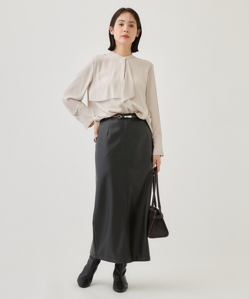 INDIVI(インディヴィ)の「【日本製/華やか】フリルデザインブラウス(シャツ/ブラウス・レディース・ブラック/ライトグレー/ホワイト・36/38/40)」の10枚目の写真