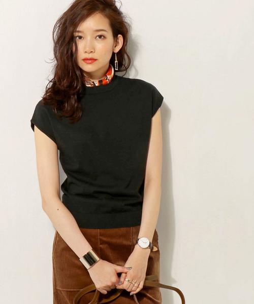UNITED ARROWS（ユナイテッドアローズ）の「UBBT ミニ ハイネック フレンチスリーブ ニット†◆（ニット/セーター・レディース・オフホワイト/ブラック/ダークグリーン・フリー）」の2枚目の写真